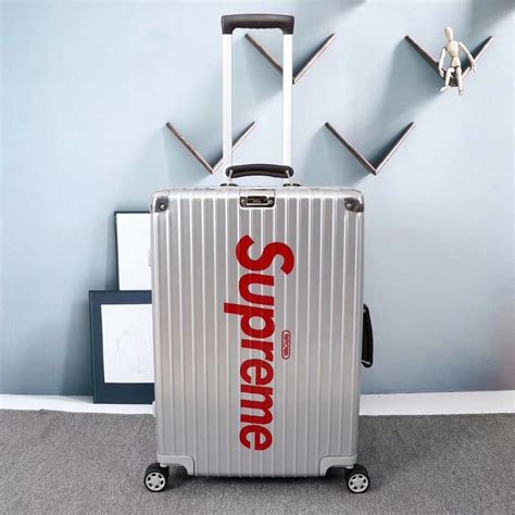 replica rimowa supreme
